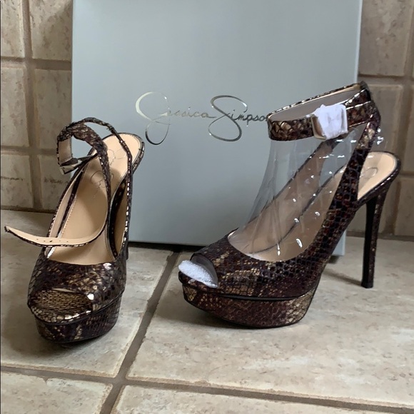 Jessica Simpson Shoes - Jessica Simpson 8.5 Bronze Platform